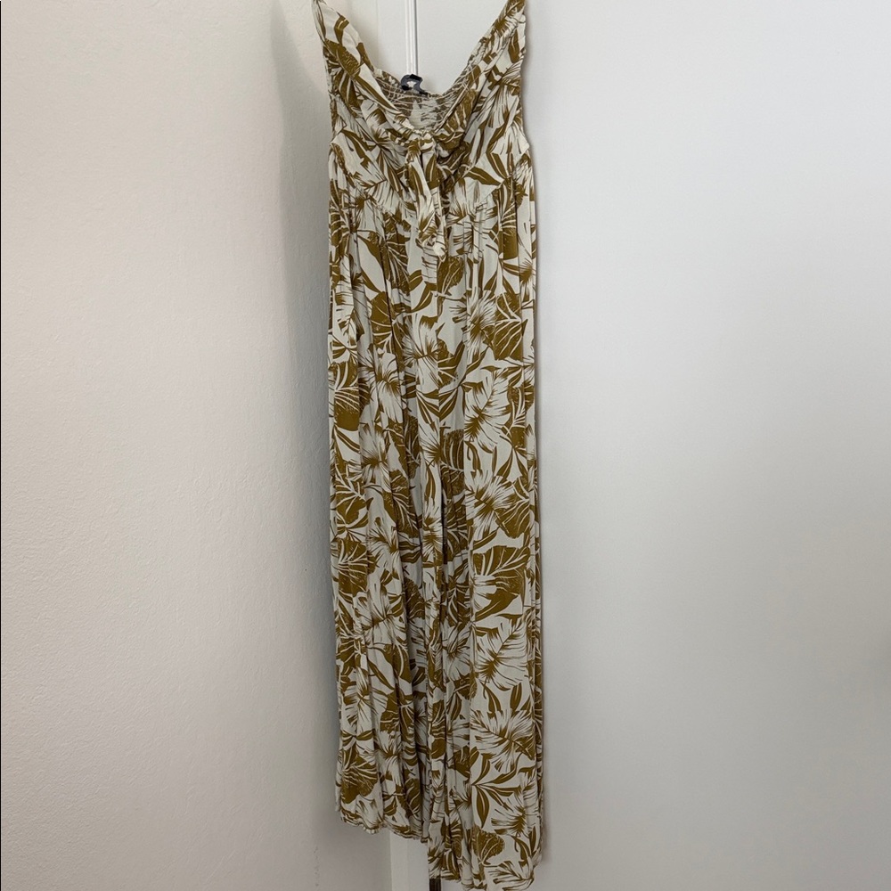 Sleeveless Tropical Print Jumpsuit in Olive & White